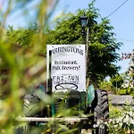 Lägenhet Country With A Pub, Restaurant & Brewery Onsite !