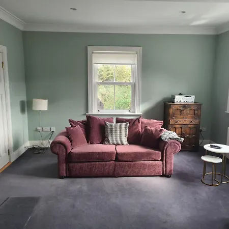 Country With A Pub, Restaurant & Brewery Onsite ! Apartman
