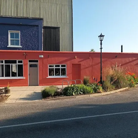 Apartman Country With A Pub, Restaurant & Brewery Onsite ! *