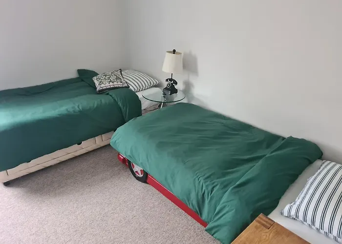 Country Home With A Pub, Restaurant & Brewery Onsite ! *